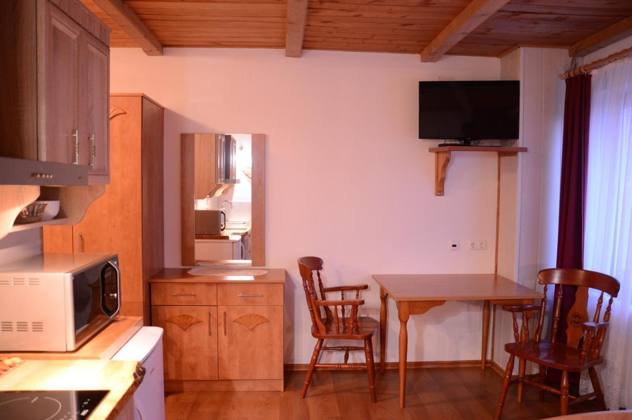 Apartmens And Rooms Sostar Cerkno Kültér fotó