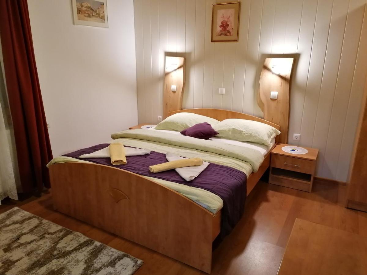 Apartmens And Rooms Sostar Cerkno Kültér fotó